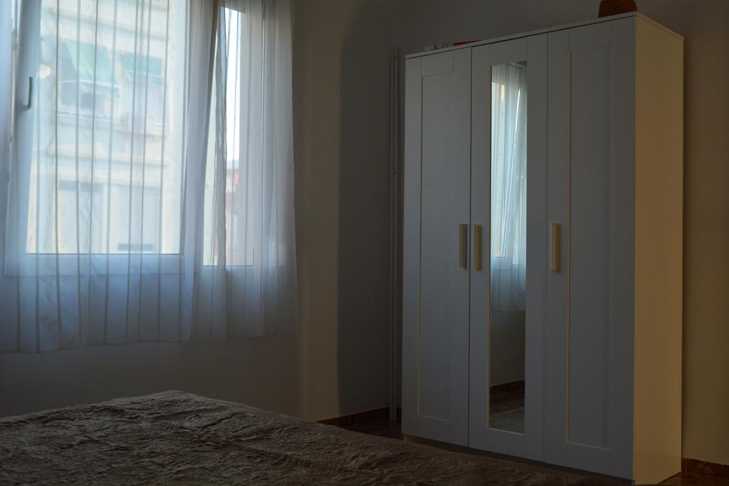 Arena'S Apartament Валенсія Екстер'єр фото