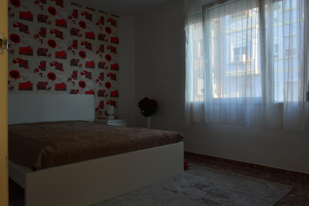 Arena'S Apartament Валенсія Екстер'єр фото